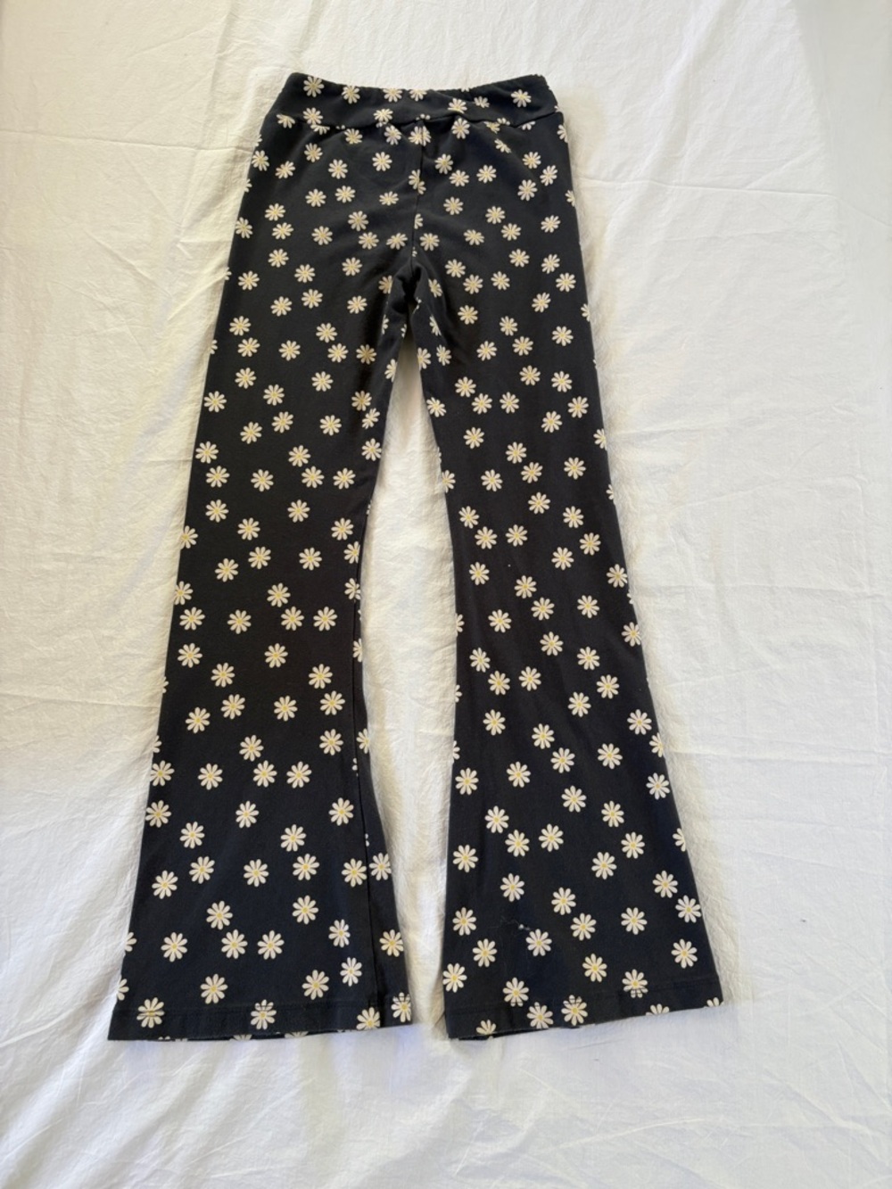Cat & Jack Girl’s Stretchy Daisy Bell Bottom Daisy Legging Pants Size L (10/12) - Picture 2 of 3